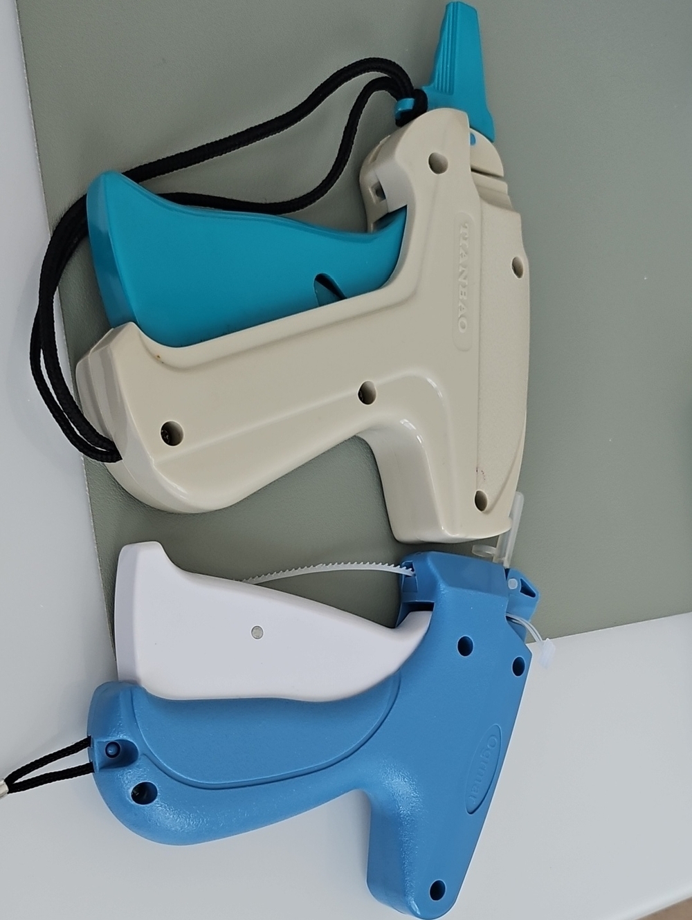 Unbranded Blue and Cream Garment Tagging Guns
